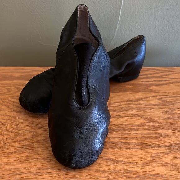 Blotch dance slippers, size 6.5L - Picture 2 of 6